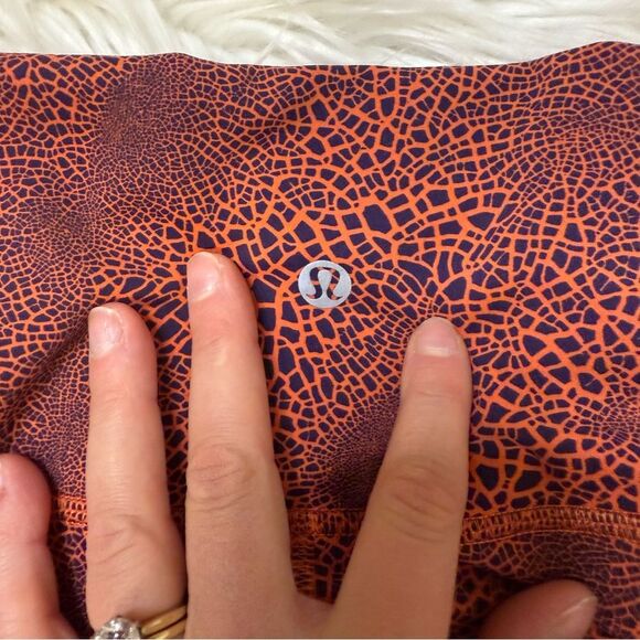 [Lululemon] Orange & Blue Patterned Leggings - Size 2 - Picture 6 of 6